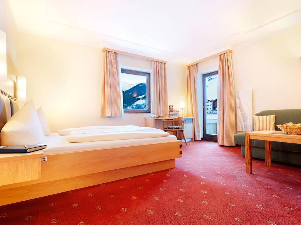 Hotel Hasenauer 4 Sterne Superior Saalbach-Hinterglemm Zewnętrze zdjęcie